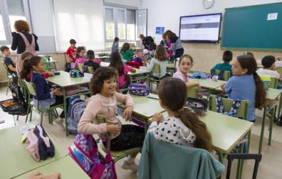 Una clase de 4º de Primaria del colegio público Griseras, en Tudela.