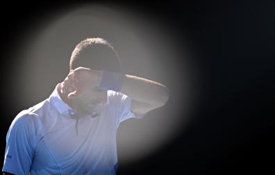 El vigente campeón Novak Djokovic cae derrotado en la semifinal del Abierto de Australia ante Jannik Sinner