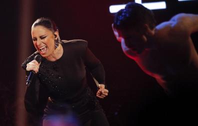 María Peláe durante su actuación en la segunda semifinal del Benidorm Fest 2024