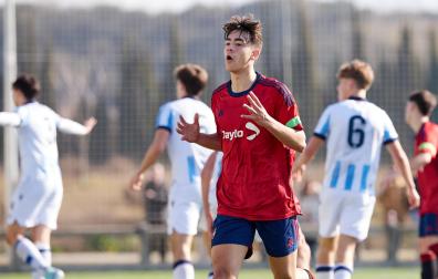 Asier Bonel, en un partido reciente contra la Real Sociedad