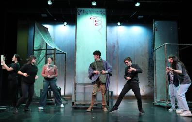 Imágenes del ensayo de la obra 'Cervantes y después' en el Taller de Teatro Navarro Villoslada./