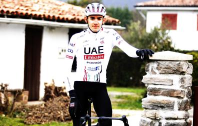 Igor Arrieta, antes de salir a entrenarse en Uharte Arakil./