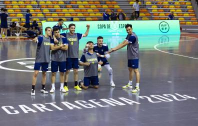 La plantilla de Osasuna Magna completó su primer entrenamiento en Cartagena