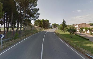 Entrada a la localidad de Valareña, lugar en el que se produjo el accidente de camión en el que murió un vecino de Estella