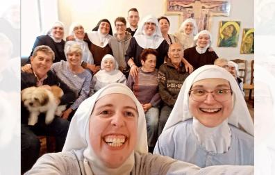 Monjas clarisas del Monasterio de Belorado (Burgos) en una imagen que han publicado en Instagram para negar que estén "encerradas, secuestradas manipuladas y alejadas de sus familias"