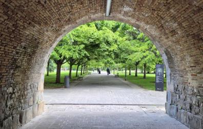 Acceso a la Primavera en la Ciudadela de Pamplona.