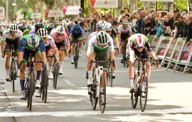 Victoria de Ilia Schegolkov (Caja Rural) en la primera etapa de la 61ª Vuelta a Navarra