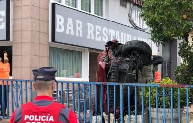 El vehículo ha quedado apoyado sobre uno de sus laterales