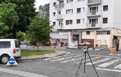 El coche se ha salido de la vía y ha atropellado a dos mujeres en una terraza de un bar