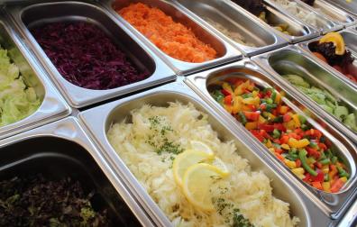 La comida del buffet debe consumirse exclusivamente dentro del hotel