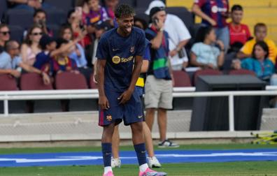 El delantero del Barcelona Lamine Yamal en la previa del torneo Joan Gamper,