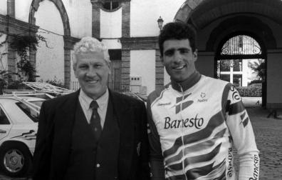 'Paquito' e Induráin. Osasuna y Banesto coincidieron en el mismo hotel en Andalucía en febrero de 1996