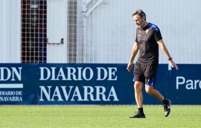 Vicente Moreno, durante la sesión de este miércoles 28 de agosto en Tajonar