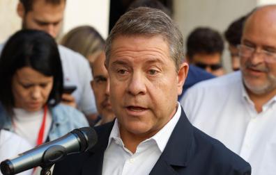 El presidente de Castilla-La Mancha, Emiliano García-Page, a su llegada al Comité Federal del PSOE