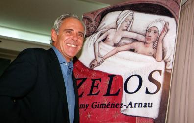Jimmy Giménez Arnau, en una fotografía de archivo, durante la presentación de su novela 'Zelos'
