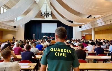 Aspirantes en la prueba de oposición este sábado en Baleares para ingresar en la Guardia Civil