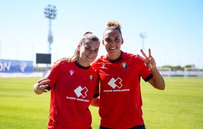 María Barquero (izda.) y Yaiza Relea, Yiyi (2) marcaron los goles rojillos.