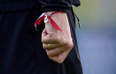 Detalle de la pulsera de Dani Pendín