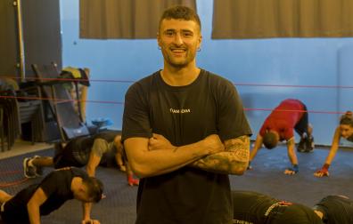 Fernando Ajona Rubio en el espacio que imparte clases de boxeo