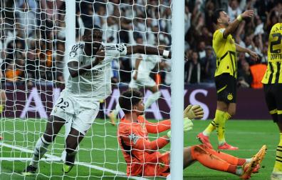 Antonio Rüdiger anota el 1-2 que daba comienzo a la remontada del Real Madrid contra el Borussia Dortmund