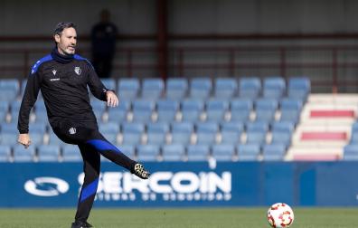 Imágenes del entrenamiento de Osasuna en Tajonar este martes 29 de octubre