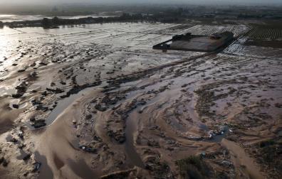 Fotografía aérea del parque natural de la Albufera de Valencia afectado por las consecuencias de la DANA