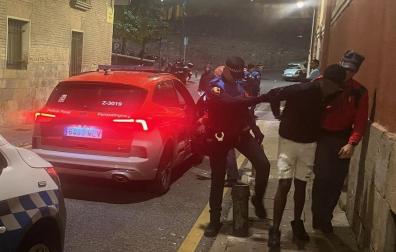 Uno de los detenidos tras agresión en casco viejo de Pamplona