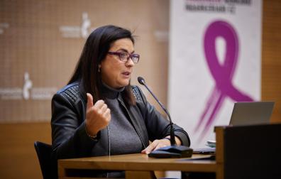 La abogada Maribel Martínez, durante su intervención en Civican