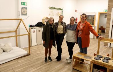 Beatriz Esquisábel, Rita Rada, Rebeca Asensio y Nerea Nieto, todas ellas propietarias de escuelas infantiles privadas que permanecen abiertas