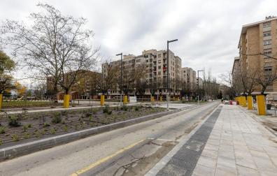 Obras de reforma del bulevar de Iturrama.