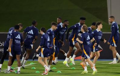 Los jugadores del Real Madrid, en su sesión de entrenamiento en Yeda