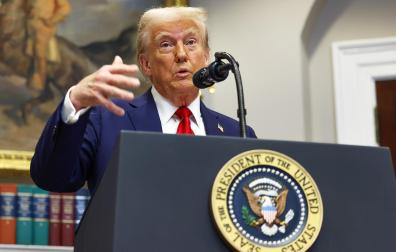 El presidente de EEUU, Donald Trump, comparece ante los medios /