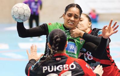 Brasil, frenada con contundencia por la defensa de un Zuazo que logró sumar ayer su tercera victoria de la temporada en la Liga Guerreras /