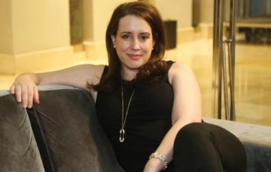La escritora Julia Quinn, autora de la serie de los Bridgerton.