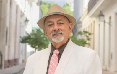 El guitarrista y tresero cubano Pancho Amat