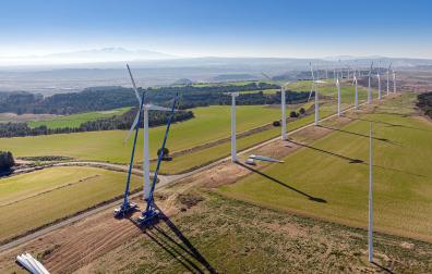 Imagen de los trabajos de repotenciación que la empresa Statkraft está realizando en su parque eólico de Montes de Cierzo, entre Tudela y Cintruénigo
