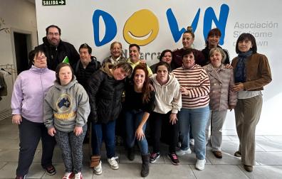 Familias y usuarios de la asociación del proyecto de Envejecimiento de la Asociación Síndrome de Down Navarra.