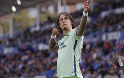 Fábio Silva (Las Palmas) celebra uno de sus goles
