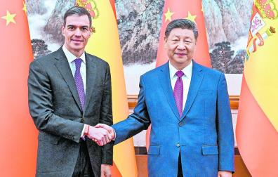 El preside Pedro Sánchez con el presidente chino Xi Jinping, esta semana en Pekín