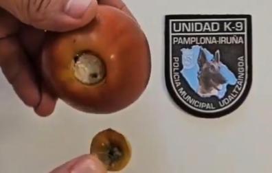 El ingenioso sistema con la droga en el interior de la manzana /