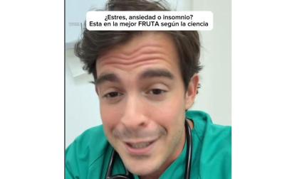 El cardiólogo Aurelio Rojas, en un reel de Instagram donde explica los beneficios del kiwi