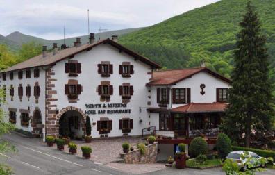 Venta de Ulzama, uno de los 6 restaurantes de montaña en Navarra recomendados por Viajes National Geographic