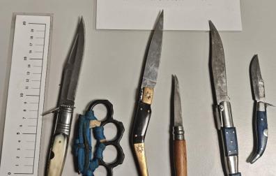 Armas decomisadas.
REMITIDA / HANDOUT por POLICÍA FORAL
Fotografía remitida a medios de comunicación exclusivamente para ilustrar la noticia a la que hace referencia la imagen, y citando la procedencia de la imagen en la firma
06/10/2025