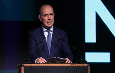 Alfonso Bañón, presidente del Consejo de Administración del grupo La Información, durante la entrega del Premio Navarra Empresarial 2026.