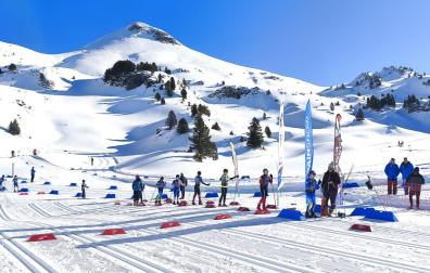 Las pistas de La Contienda, con la cumbre del Arlas como referencia, acogieron el campeonato en un soleadao fin de semana