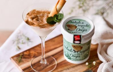 La cuajada artesana es, desde hace años, el producto estrella de Postres Ultzama, no podía faltar en formato helado