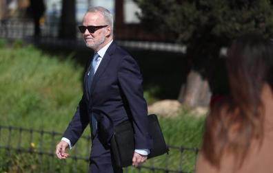 El exministro Antonio Camacho, abogado de Begoña Gómez