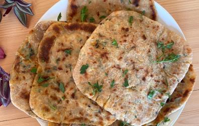 Plato de Aloo paratha