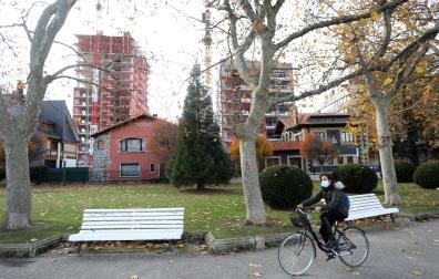 Las torres de Salesianos, vistas desde la Media Luna