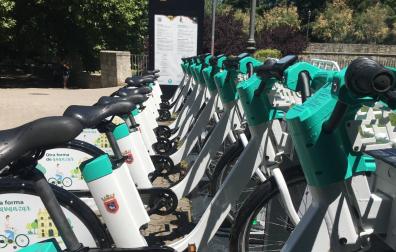 Imagen de archivo de un punto del servicio de bicicletas eléctricas Ride On